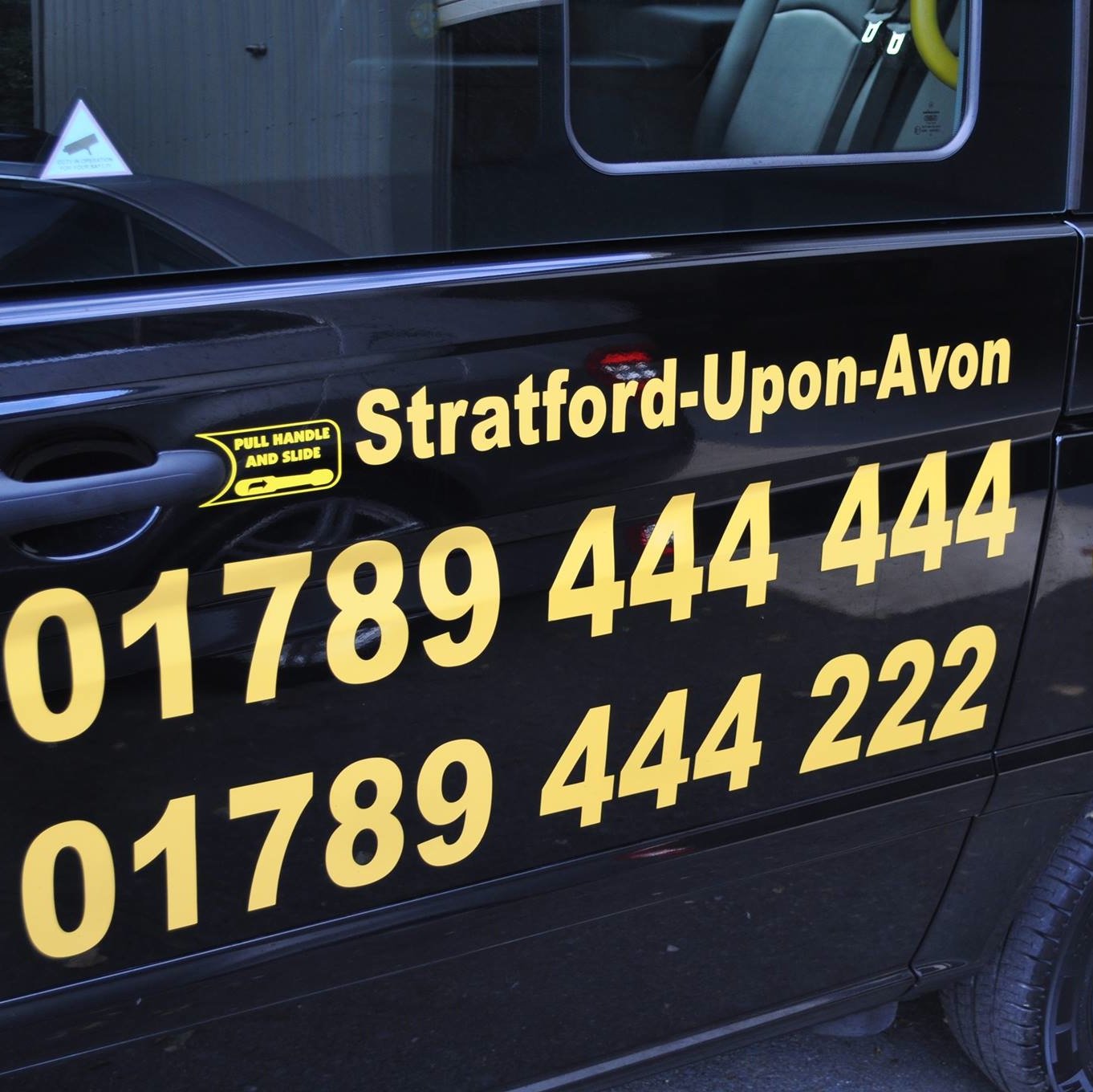 24/7 Taxis is a well established taxi company of Stratford upon Avon. Contact 01789 444444