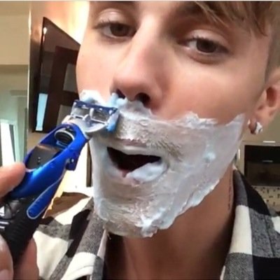 Justin, DJTayJames, cody and scooter follow, Cailin rt'd, saw kidrauhl on 31/3/13 & 21/7/12