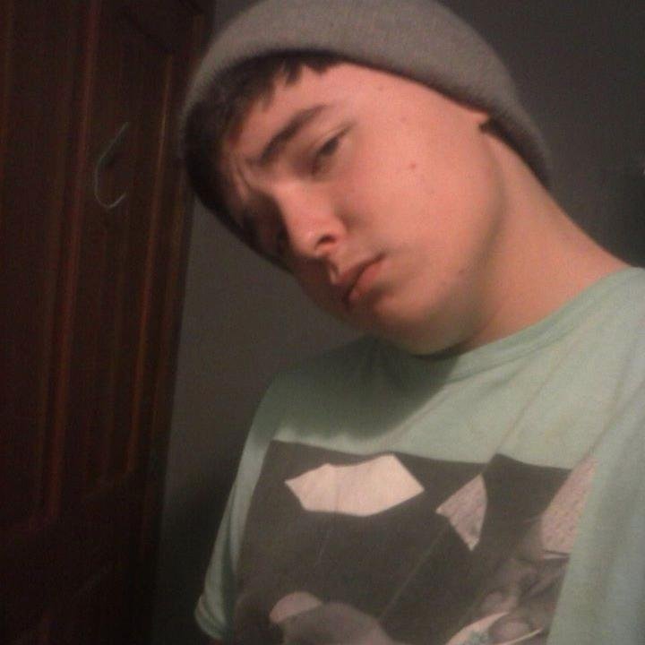 Lilnickybooo's profile picture. I always knew you weren't the one. I could fit 1 finger in you when we met. Now i can fit 4. just saying dude.