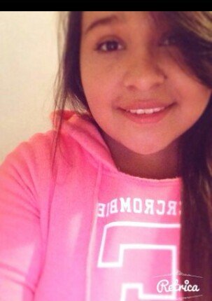 I'm valerie ♥
mjhs 8th 
kik : ima_fish_