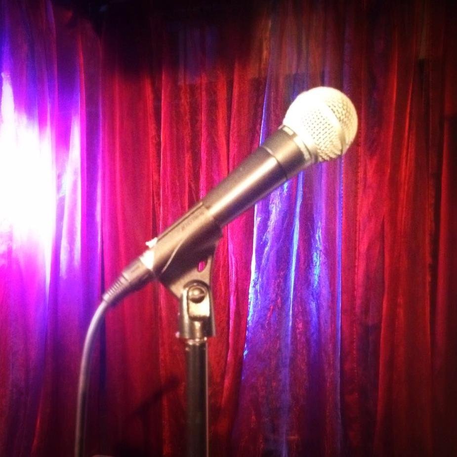 hilairec's profile picture. Art crazy, theatre crazy, dance crazy, music crazy and people crazy comedian.