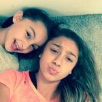 aok_zotoff's profile picture. té cheveu noir té lévre rouge...!