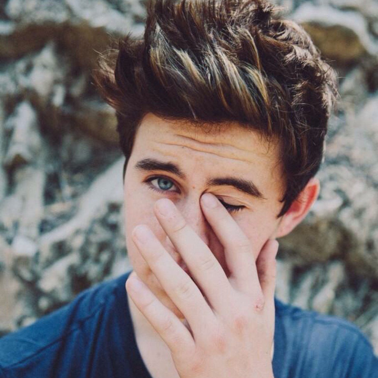 follow @gilinskyok (for DMs to 6/12) 
follow @milehighmendes (for DMs to 7/12)