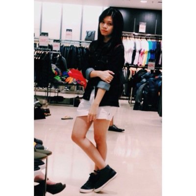 Ig : estherpou
Line : estherwidya