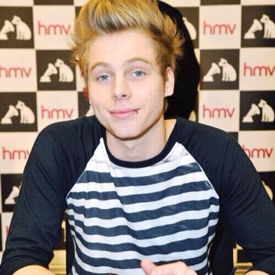 Follow @clifford_wut