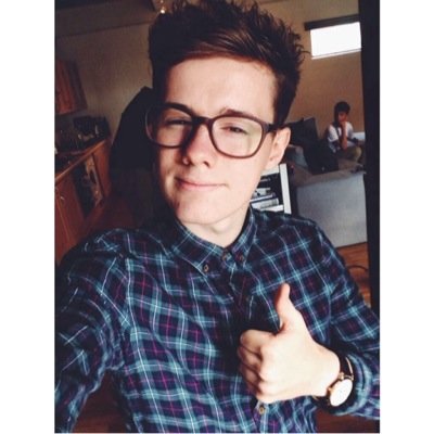 Hey! Please follow @frankiejah ❤️
