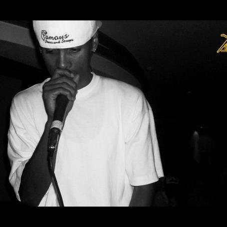 Esponente de rap Venezolano, GAIRO,   La COMARKA Real con la gente Real...