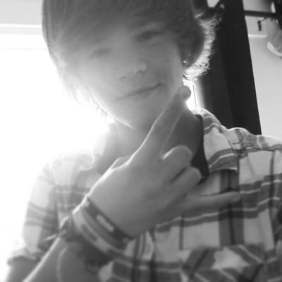 callum_skate's profile picture. ••••••
-England-
-Skating is my passion-
-Athletics-
-BMTH-
-SWS-
-Suicide Silence-
-You Me At Six-
Taken