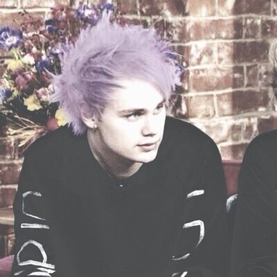 Free follow from @nerfgunirwin :-) Please go follow it would mean a lot bc i just gave you this free follow. Ily if ur already following. xx