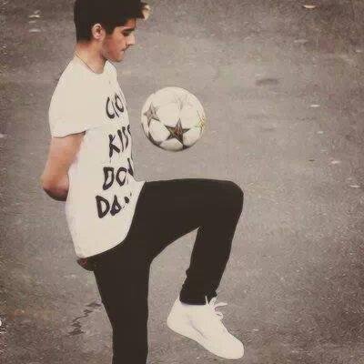 hellozaynhoran's profile picture. please follow @heartofxxniall AND ASK FOR A FOLLOW BACK