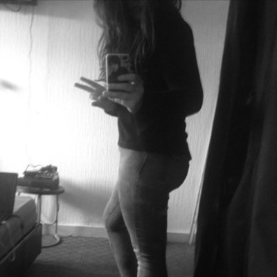 lauren | scotland | 15 | jake bugg | #VOTEYES