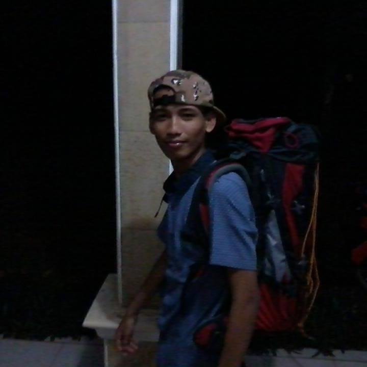 Rahman_58mm's profile picture. hidup seperti jam yang berputar kadang di atas kadang di bawah, jadi jangan lah kau bangga yang hidup di atas kita ga pernah tau hidup ini.
