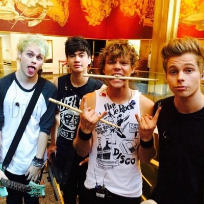 Hi :) follow us on insta for ships and imagines its @5sosimaginesandships :) keep loving the boys
