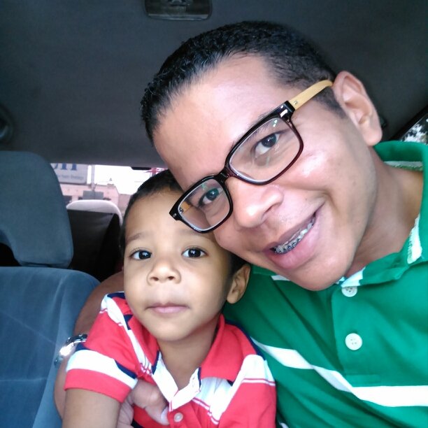 Agradecido de Dios grandemente, Hijo de un Mecánico y una Ama de casa, Padre de Francisco Jesus, Amante de la vida, los Deportes y Bendecido por Dios.-