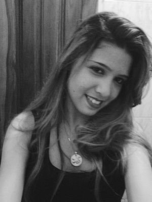 Quem se descreve se limita..