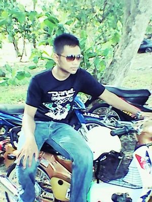 Blood brotherhood Johor sehati sejiwa