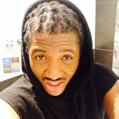 Lux Marley 
Uns dos menbro do grupo 
Os Detroia autores do sucesso n
Faz isso.
  Actor e cantor