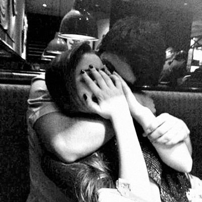 Pagina de Hechos de la Pareja del momento Niall Horan y _____(Tn) _____(Ta)  - Owner: K   Co-Owner: Ari TODO EN FAVORITOS              
9ta META: 350