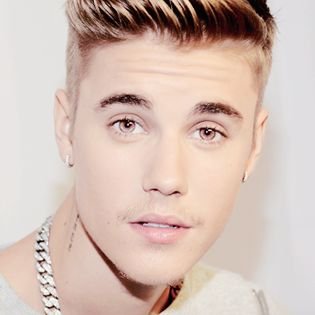 Justin Bieber ♡ 
• Belieber / Boylieber | • Never Say Never ✊ 
• Shots Of Me : @BranadenseJB
• WhatsApp : +55 (31) 8385-8803