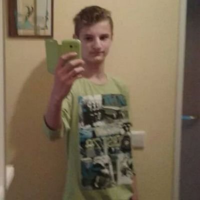 Das ist der offizielle Twitter Account von mir ;)