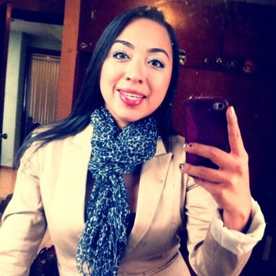 Pame... Risueña, alegre, amigable, buena onda, sociable, carismatica, sincera, honesta, berrinchuda, caprichosa, soñadora... amante de la vida... Sonríe siempre