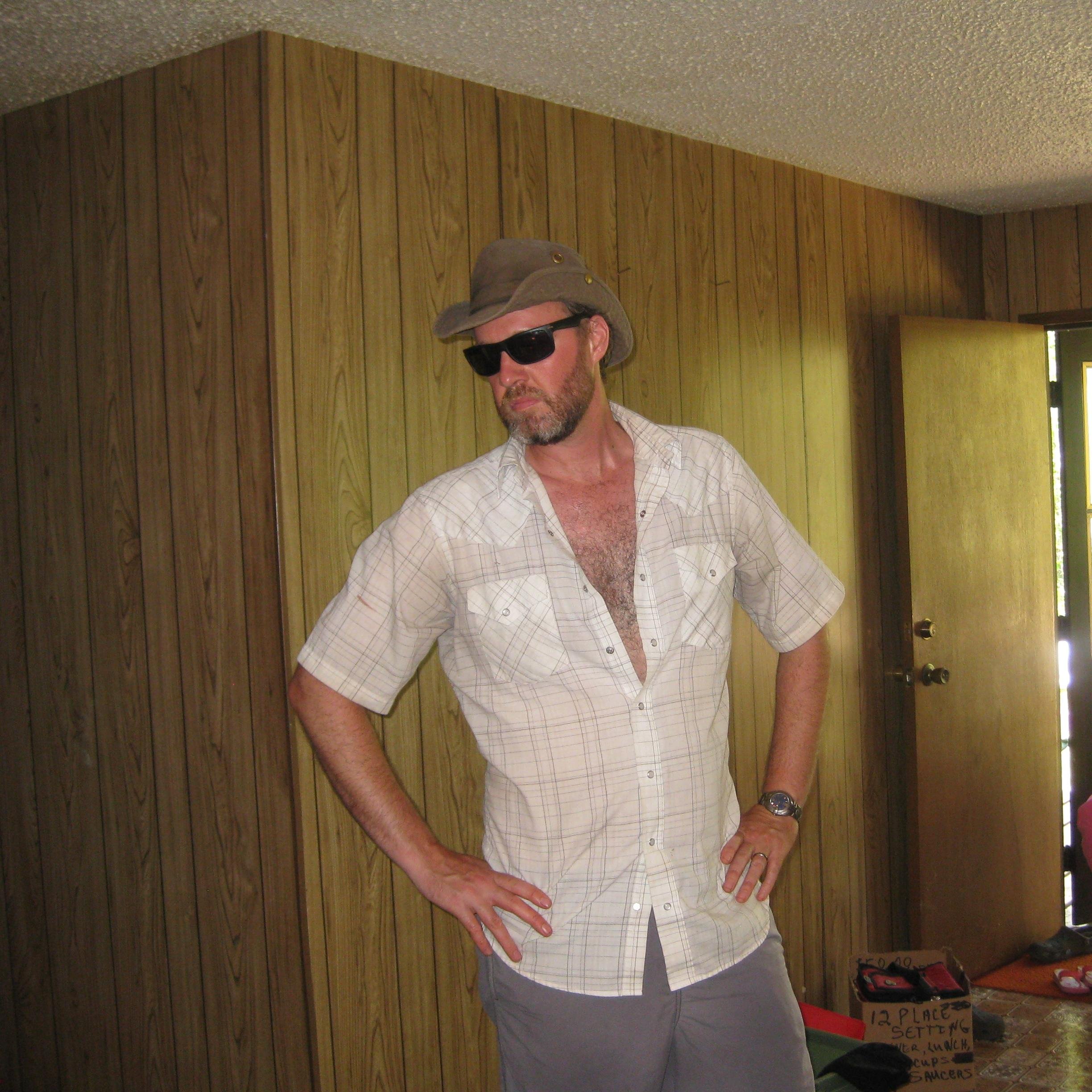Dad, husband, ultimate player, bike rider, head chef/dishwasher at Steve's kitchen. In my non-leisure time, I run @YouthBIOlab. he/him
