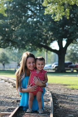 Mommy of London Rayne & Ella Grace Vasquez. Love my life.