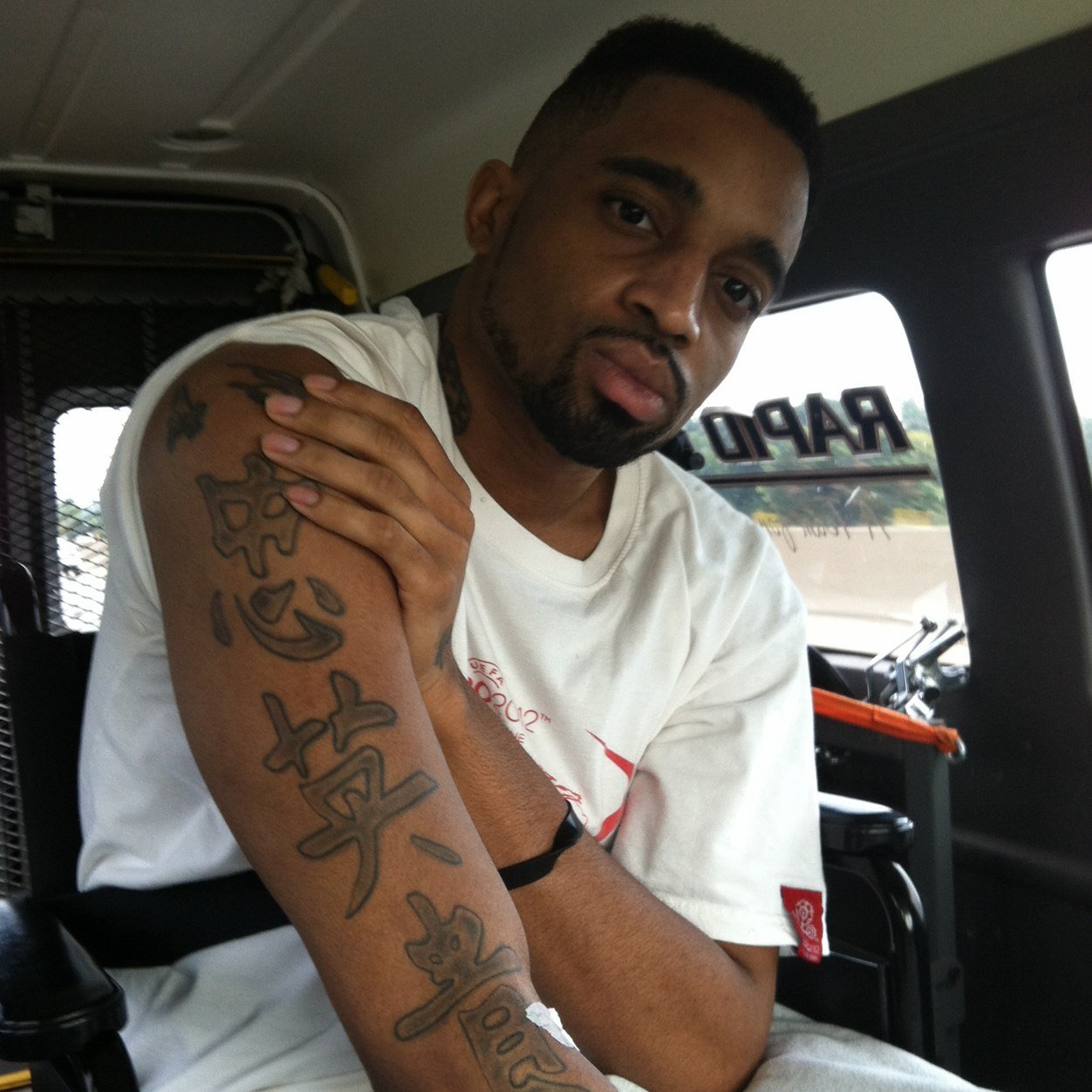 BornFamousP's profile picture. Its whatever still