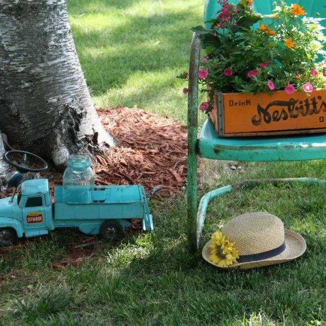 KimSerendipity's profile picture. Vintage lover, Esty shop owner, Midwest farm girl, wife, mom, sister and daughter.  Blessed.