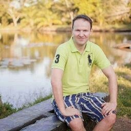 Wielerfanaat - weerliefhebber - fotografie enjoyer - genieter van de kleine dingen des levens :) - politic/financial interest