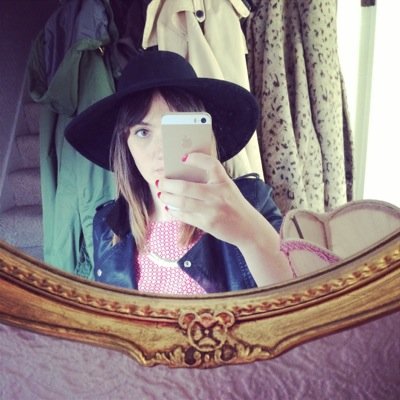 CherryBakeUK's profile picture. 