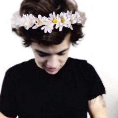 Follow @1DKidrauhl_14 pls :D 
love ya ☁️
