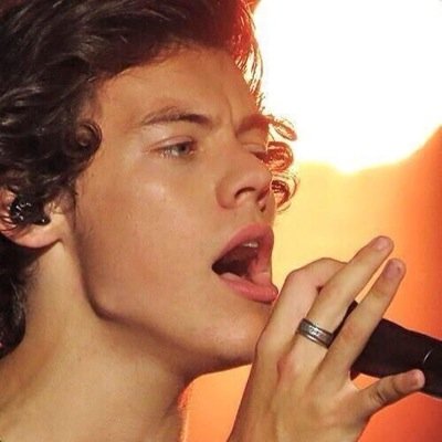 GAVE YOU A FREE FOLLOW. GO FOLLOW @stylesmalik69
