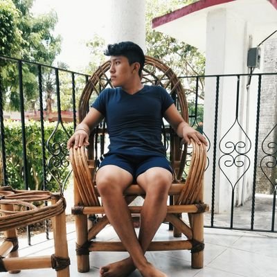 veo la manera de vivir la vida sonriendo todos los dias :)