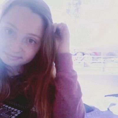 hey i am going to addmit i am weird but does it look like i care follow me on instagram i will follow back lisaasher12