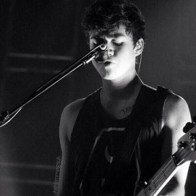 ✨ Follow @xHoodsBeaniex she gave you a free follow :) have a nice day! RT the link below :) ✨