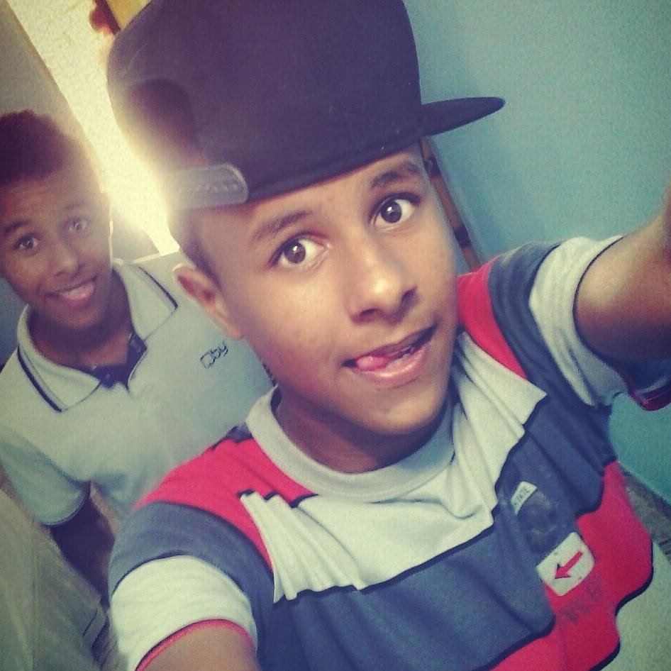Antes de começar a reclamar de sua vida, agradeça a Deus por mais um dia.                                                      http://t.co/RIYONKUPxX