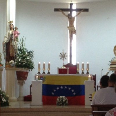 Prof. en Educ.Preescolar (UPEL).Esposa de José, mamá de Gene, Jona, Yuli y los mellizos Santi y Jean. Libertad de pensamiento. Ser crítico y tolerante.