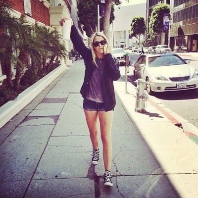 ✌