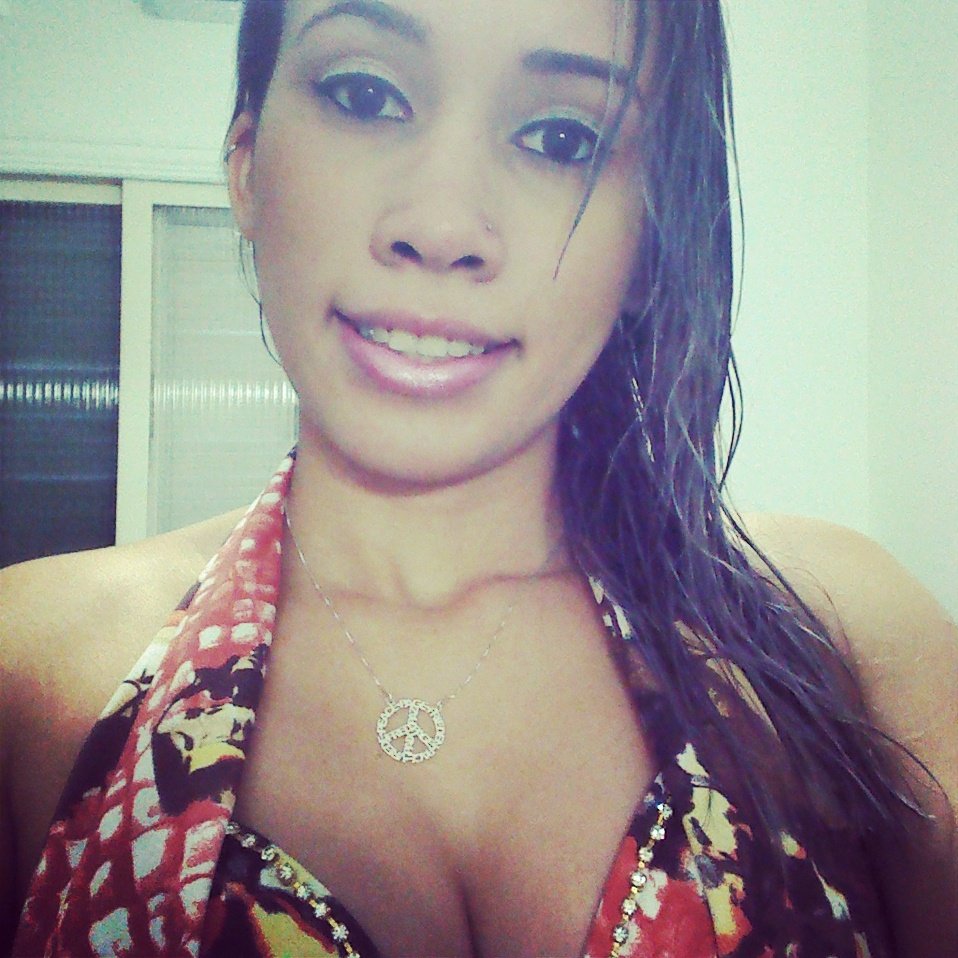 ''Ninguém tem o direito de me julgar a não ser eu mesmo. Eu me pertenço e de mim faço o que bem entender  ;*