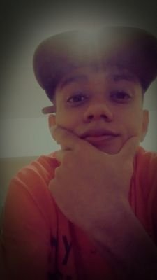 Um jovem feliz com a vida E pronto pra seguir quem me segue... insta - Saulao_ WhatsApp 11 973959323