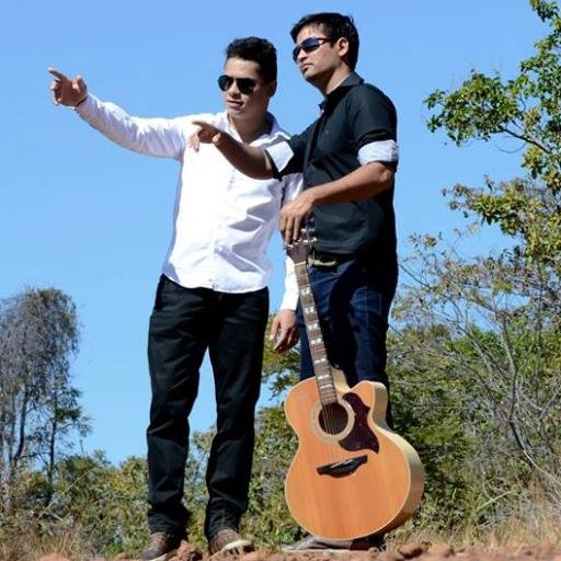 Dupla com 3 anos de carreira, 2 Cds com canções próprias, preparando a gravação do 1° DVD oficial, dia 09 de Maio no Forronejo 2015 em Brasilia de Minas