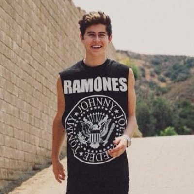 What´s up guys !! I love you so much,  Join this Group, Tanks