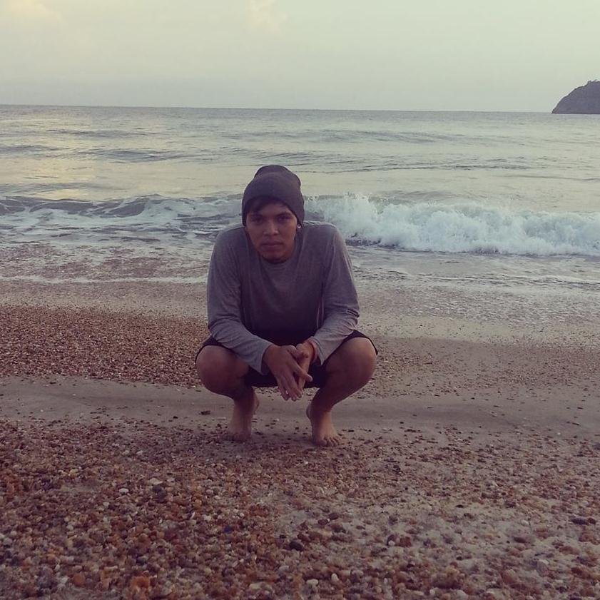 ❥ Nyahbingiman~ Nadie puede decirte que tienes que hacer con tu vida . Es tuya y tu solo decides que haras de ella ♪