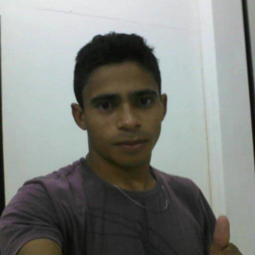 Sou um homem muito trabalhador,educado, atencioso  e muito sincero. Adoro fazer nova e sinceras amizades.