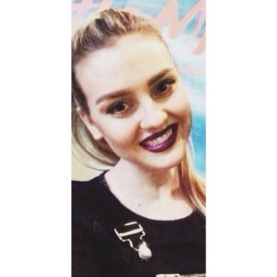 I FOLLOW YOU SI FOLLOW @pezzlinson PLEASE AND RT THIS PLEASE https://t.co/QcWdk5gKcr