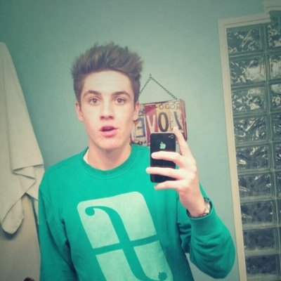 you got a free follow from @legitcaniff ♡ follow her back for another [[ if you ask ]] _________________________________________