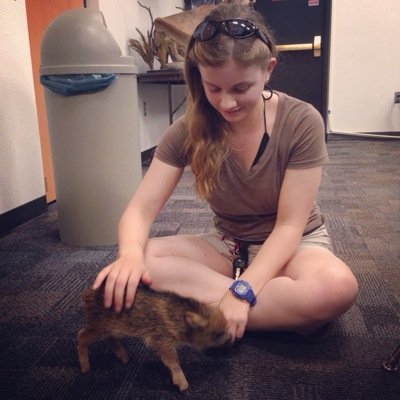 girldoesgreen's profile picture. 