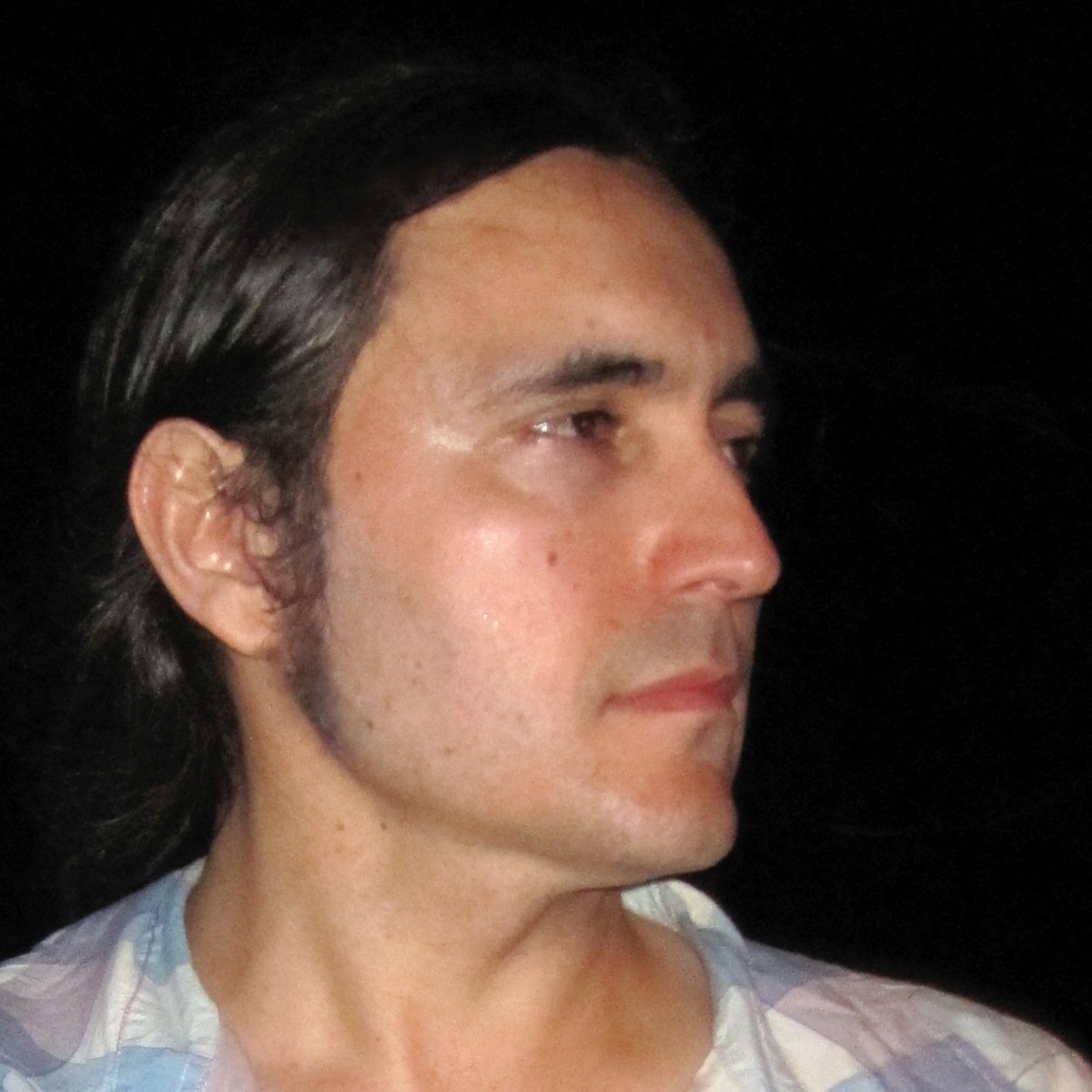 VP, @tmobile , formerly @adobe @mtv @vh1 @tnt @tbs @univision