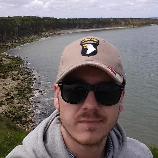 Pazmany's profile picture. Én és én, meg az imént.